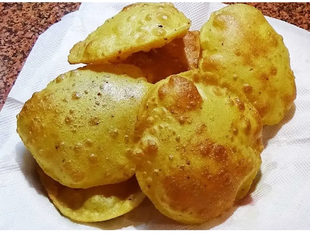 Namkeen Ajwaini Poori